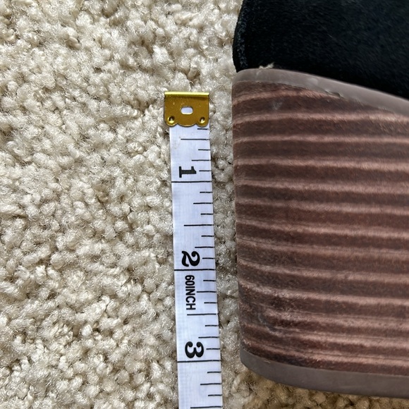 TOMS Ankle Wedge "Sadie" Booties in Back Suede w/ Ortholite Foam, Size 9 - Picture 9 of 9